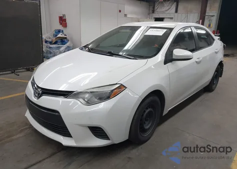 2015 Toyota Corolla Le Eco z USA, uszkodzony, nr VIN 5YFBPRHE9FP191585